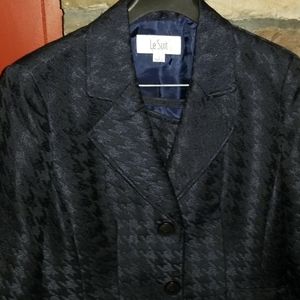 Navy blue very classy suit size 10